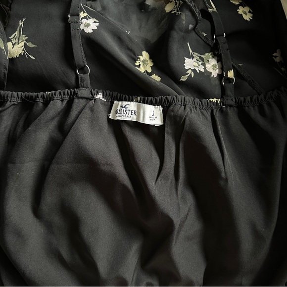 Hollister Floral Black Crisscross Spaghetti Ruffle Top Size S - Picture 6 of 10